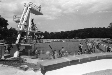 Jelenia Góra - basen przy ulicy Sudeckiej (fot. 1) [Dokument ikonograficzny]