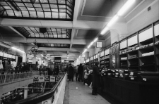 Jelenia Góra - Dom Towarowy przy ulicy 1 Maja (fot. 1) [Dokument ikonograficzny]