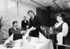 Jelenia G&oacute;ra - Hotel Mercure "Jelenia G&oacute;ra" (fot. 4) [Dokument ikonograficzny]