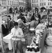 Jelenia Góra - Kiermasz Ekologiczny (fot. 1) [Dokument ikonograficzny]
