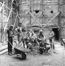 Jelenia Góra - renowacja Dworu Czarne (fot. 10) [Dokument ikonograficzny]