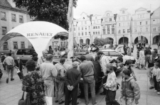 Jelenia Góra - prezentacja marki Renault (fot. 2) [Dokument ikonograficzny]