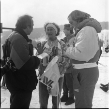 XVI Bieg Piastów (fot. 27). Laureatka Nowin Jeleniogórskich [Dokument ikonograficzny]