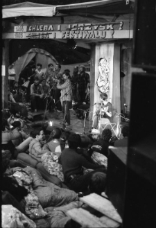 Szklarska Poręba - 18 OTGPS - Ogólnopolska Turystyczna Giełda Piosenki Studenckiej (fot. 13) [Dokument ikonograficzny]