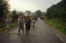 Harcerze w Wambierzycach (fot. 1) [Dokument ikonograficzny]