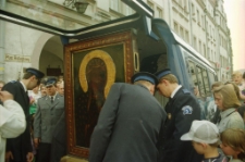 Jelenia Góra : peregrynacja obrazu Matki Boskiej Częstochowskiej (fot. 9) [Dokument ikonograficzny]