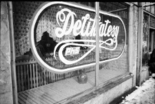 Jelenia Góra - Delikatesy : ulica 1 Maja (fot. 1) [Dokument ikonograficzny]