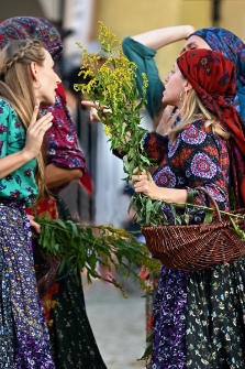 Teatr Migro (Kraków). DROM - ścieżkami Romów (fot. 12) [Dokument ikonograficzny]