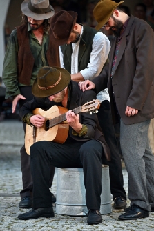 Teatr Migro (Kraków). DROM - ścieżkami Romów (fot. 21) [Dokument ikonograficzny]
