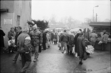 Jelenia Góra - targowisko "Flora" (fot. 1) [Dokument ikonograficzny]
