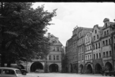[Jelenia Góra - Plac Ratuszowy - Komis] (fot. 2) [Dokument ikonograficzny]