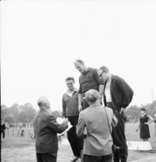 [Jelenia Góra : zawody lekkoatletyczne] (fot. 1) [Dokument ikonograficzny]