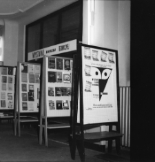 [Jelenia Góra - Księgarnia "Dom Książki" : Wystawa książki technicznej : 5-12 października 1966] (fot. 2) [Dokument życia społecznego]