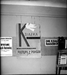 [Jelenia Góra - Klub Księgarza : Wystawa książki radzieckiej : 7-14 listopada 1964] (fot. 2) [Dokument życia społecznego]