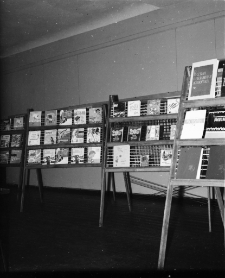 [Jelenia Góra - Klub Księgarza : Wystawa książki radzieckiej : 7-14 listopada 1964] (fot. 5) [Dokument życia społecznego]