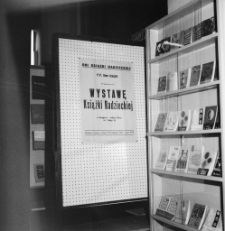 [Jelenia Góra - Księgarnia "Dom Książki" : Wystawa książki radzieckiej : 9-15 listopada 1966] (fot. 1) [Dokument życia społecznego]