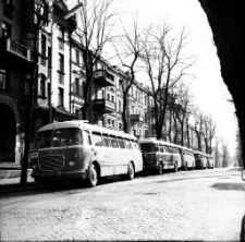 [Jelenia Góra - autobusy na alei Wojska Polskiego] [Dokument ikonograficzny]