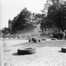 [Jelenia G&oacute;ra : wyścigi kartingowe] (fot. 5) [Dokument ikonograficzny]