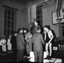 [Zawody zapaśnicze] (fot. 10) [Dokument ikonogaficzny]