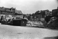 [Jelenia Góra - Plac Ratuszowy - kamienice] (fot. 7) [Dokument ikonograficzny]