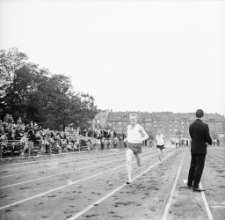 [Jelenia Góra : zawody lekkoatletyczne] (fot. 24) [Dokument ikonograficzny]