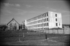 [Jelenia Góra - Szkoła Podstawowa nr 12] (fot. 2) [Dokument ikonograficzny]