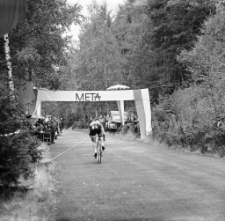 XII Międzynarodowy Wyścig Kolarski o Puchar Karkonoszy (fot. 23) [Dokument ikonograficzny]