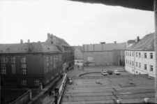 Jelenia G&oacute;ra : ulica Kr&oacute;tka (fot. 1) [Dokument ikonograficzny]