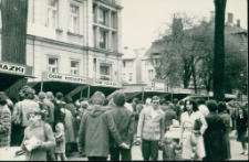 Dom Książki : kiermasz (fot. 4) [Dokument ikonograficzny]