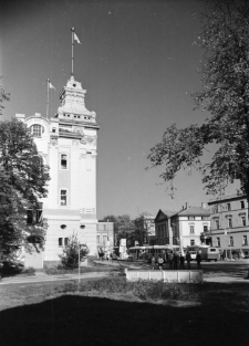 [Jelenia Góra - Aleja Wojska Polskiego] (fot. 3) [Dokument ikonograficzny]