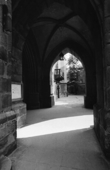 [Jelenia G&oacute;ra - Bazylika Mniejsza Świętych Erazma i Pankracego] (fot. 1) [Dokument ikonograficzny]