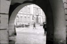 [Jelenia G&oacute;ra - Plac Ratuszowy] (fot. 31) [Dokument ikonograficzny]