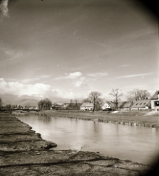 [Most - ul. Ceglana w Cieplicach] (fot. 2) [Dokument ikonograficzny]