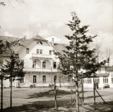 Cieplice : Sanatorium "Małgosia" (fot. 2) [Dokument ikonograficzny]