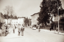 Szklarska Poręba : ulica Jedności Narodowej (fot. 6) [Dokument ikonograficzny]