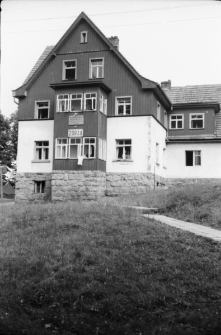 Przesieka : Dom Wczasowy Zorza (fot.1) [Dokument ikonograficzny]