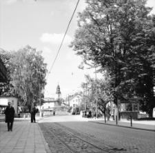 [Jelenia G&oacute;ra (Cieplice) : Plac Piastowski] (fot.11) [Dokument ikonograficzny]