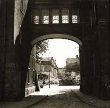 [Jelenia Góra - Plac Ratuszowy : ratusz] (fot. 4) [Dokument ikonograficzny]