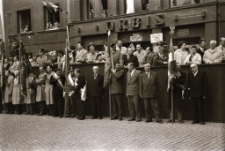 [Jelenia Góra : pochód pierwszomajowy] (fot. 12) [Dokument ikonograficzny]