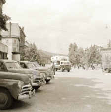 Jelenia G&oacute;ra : Plac ks. kard. Stefana Wyszyńskiego (fot.1) [Dokument ikonograficzny]