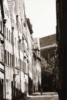 Jelenia G&oacute;ra : ulica Mikołaja Kopernika (fot.1) [Dokument ikonograficzny]