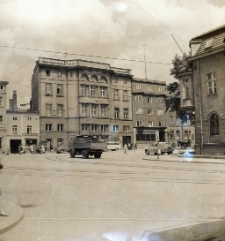 Jelenia Góra : skrzyżowanie ulicy Wolności i Bankowej (fot.1) [Dokument ikonograficzny]