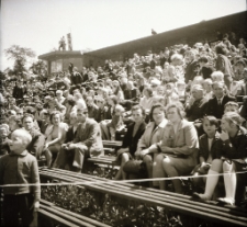 Jelenia Góra : pokazy na stadionie miejskim (fot.2) [Dokument ikonograficzny]