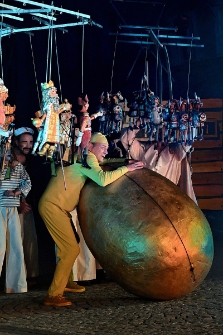 Teatr Klinika Lalek &ndash; Kosmiczna podr&oacute;ż Guliwera (fot. 12) [Dokument ikonograficzny]