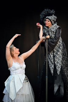 Lwowski Akademicki Teatr Voskresinnia - Suita dla dwojga (fot. 4) [Dokument ikonograficzny]