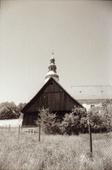 Pławna Dolna : kościół św. Tekli (fot. 2) [Dokument ikonograficzny]