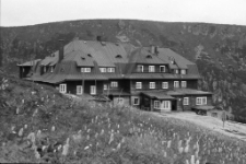 Schronisko PTTK „Strzecha Akademicka" (fot. 1) [Dokument ikonograficzny]