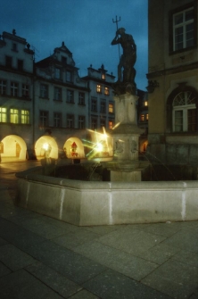 Jelenia Góra - Neptun nocą[Dokument ikonograficzny]