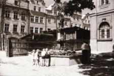 [Kamienice w trakcie odbudowy - Jelenia Góra ](fot. 1)[Dokument ikonograficzny]