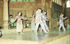 Występ malezyjskiego zespołu "Astana" w Świeradowie Zdroju (fot. 3) [Dokument ikonograficzny]